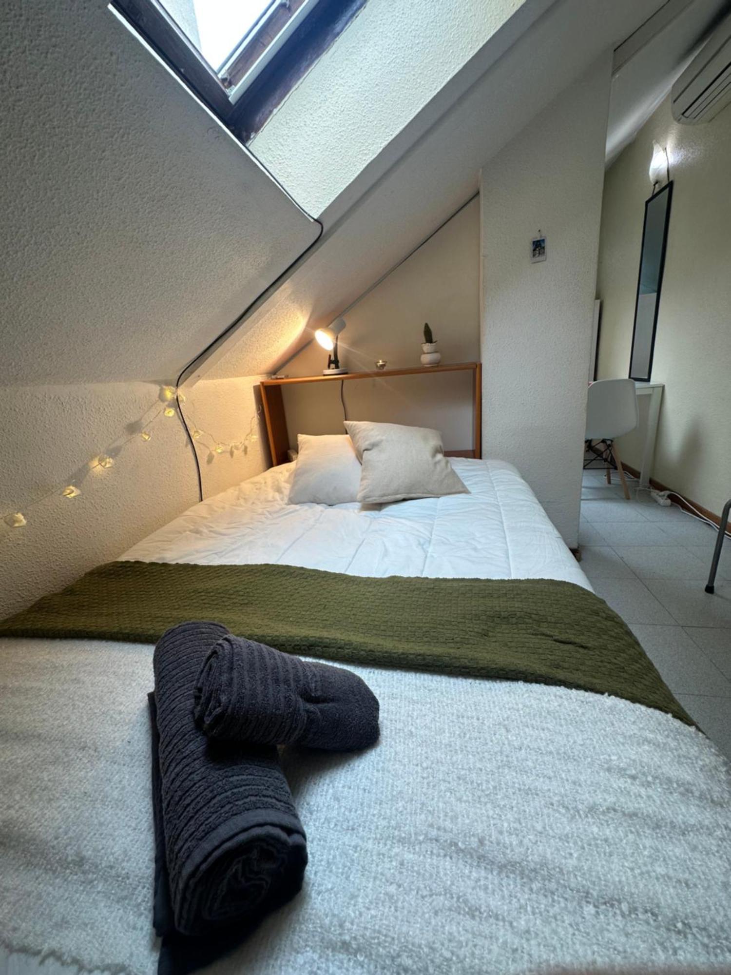 Cozy Apartment In Madrid Center ภายนอก รูปภาพ